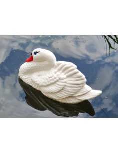 Junger Schwan Schwimmender Figur Gartenfigur 2
